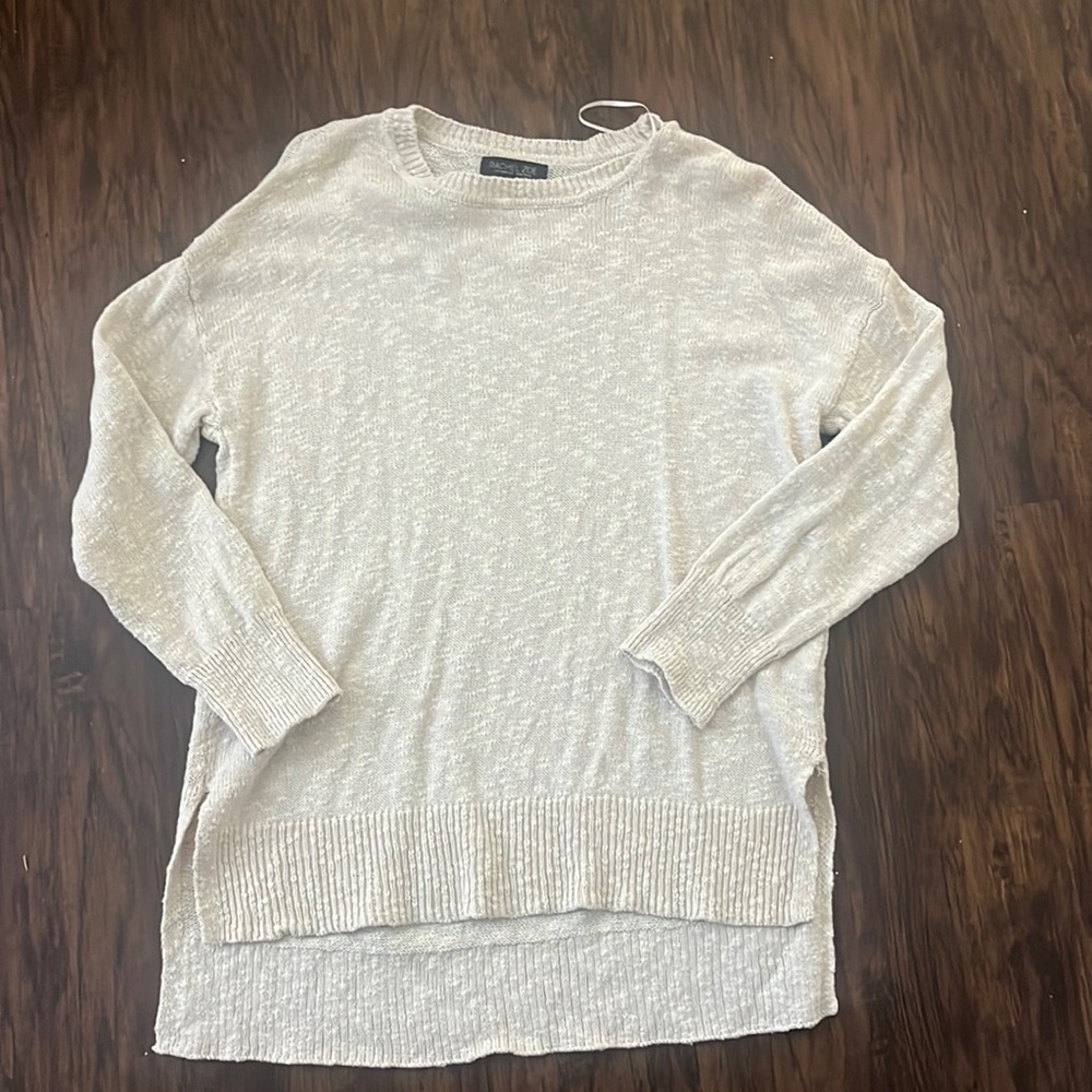 Small cream/nude sweater